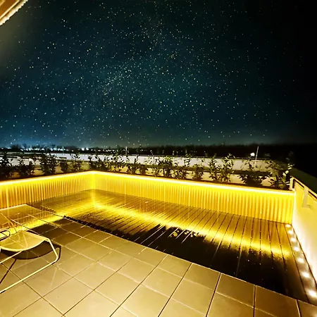 Ambient Lounge With Sundeck And Free Parking * Bratislava