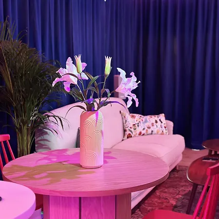 דירה Ambient Lounge With Sundeck And Free Parking *