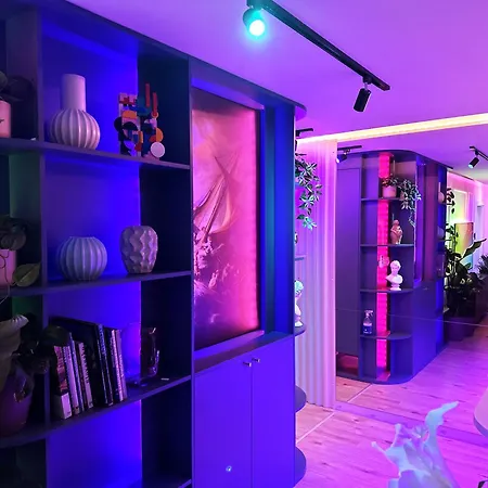 דירה Ambient Lounge With Sundeck And Free Parking ברטיסלאבה