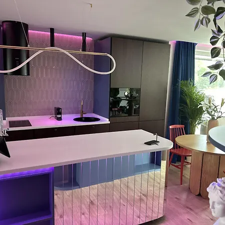 Ambient Lounge With Sundeck And Free Parking Bratislava