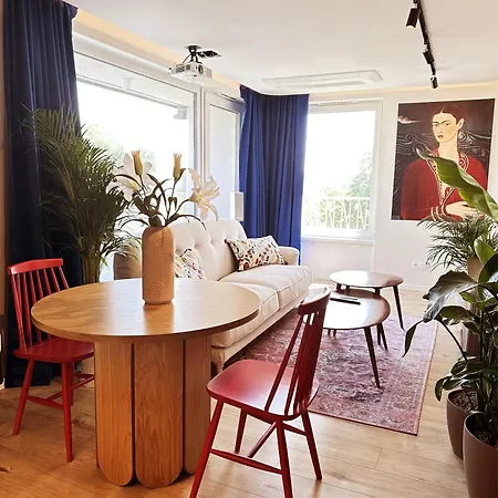 דירה Ambient Lounge With Sundeck And Free Parking *