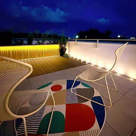 Apartamento Ambient Lounge With Sundeck And Free Parking