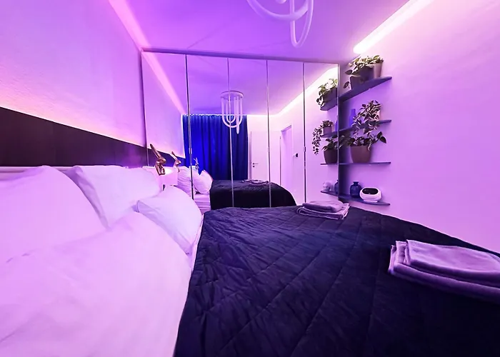 Ambient Lounge With Sundeck And Free Parking Appartement *