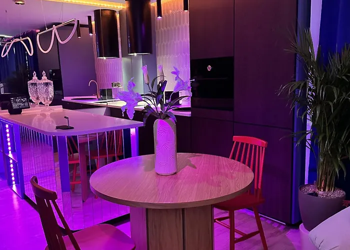 Appartement Ambient Lounge With Sundeck And Free Parking