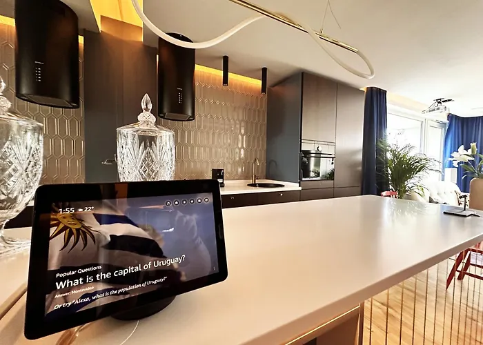 Ambient Lounge With Sundeck And Free Parking