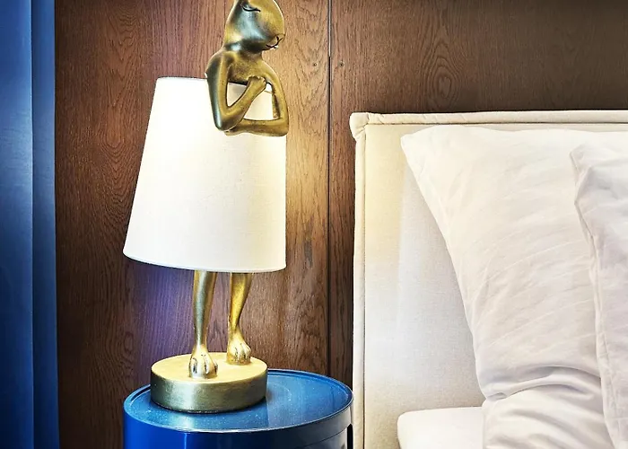 Ambient Lounge With Sundeck And Free Parking Apartman