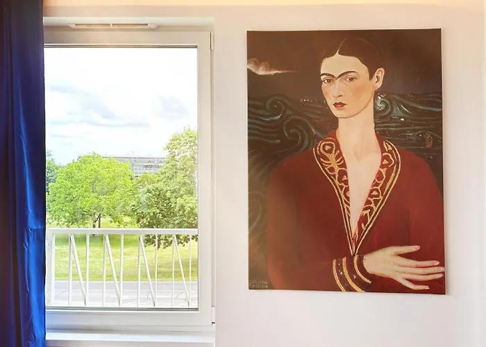 Ambient Lounge With Sundeck And Free Parking Apartment