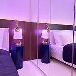 Appartamento Ambient Lounge With Sundeck And Free Parking