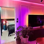 Appartamento Ambient Lounge With Sundeck And Free Parking *
