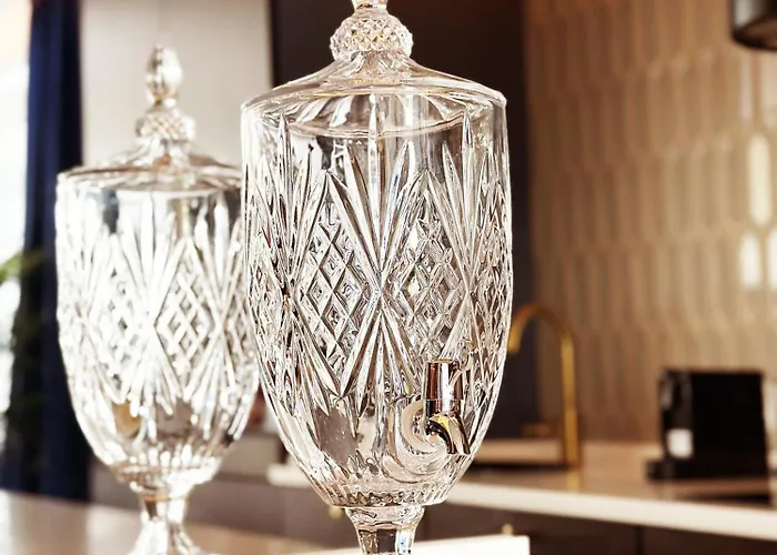 شقة Ambient Lounge With Sundeck And Free Parking