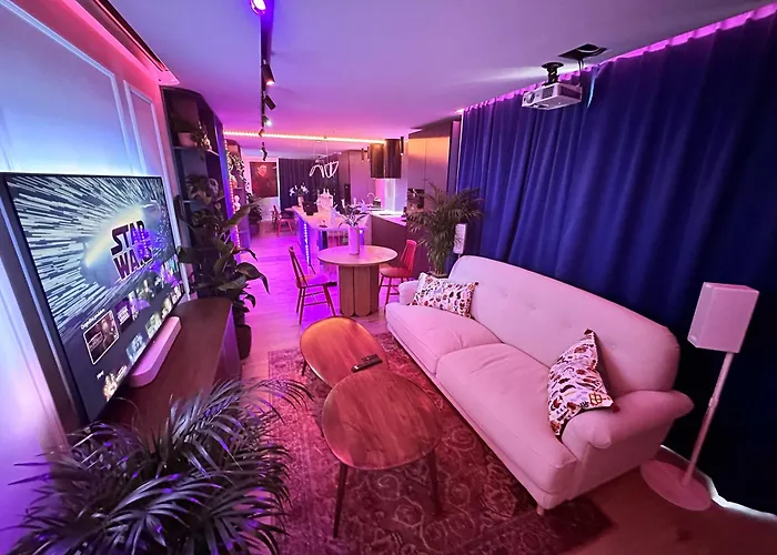 Appartement Ambient Lounge With Sundeck And Free Parking