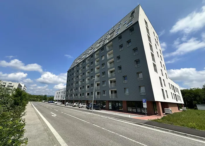 Appartement Ambient Lounge With Sundeck And Free Parking Bratislava